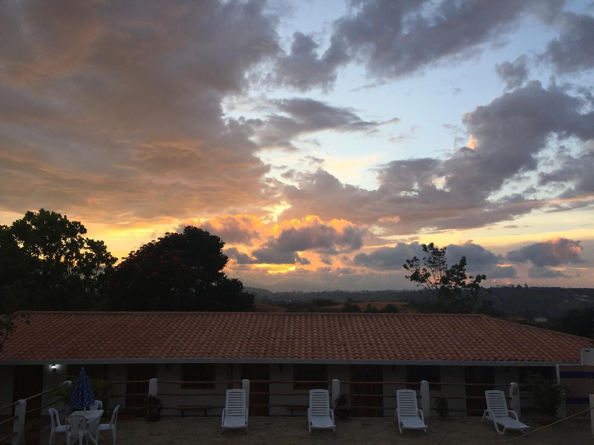 Hotel Boutique Santa Clara Mesa De Los Santos Лос Сантос Екстериор снимка